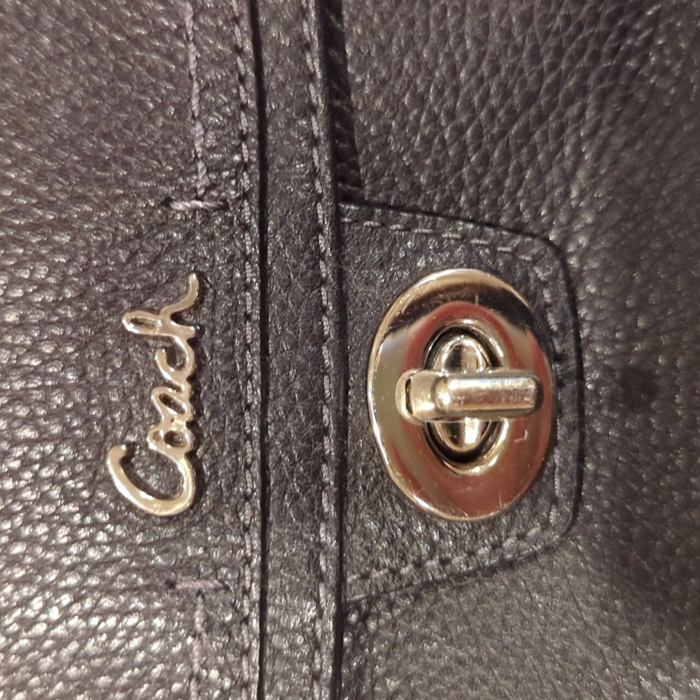 Coach side bag - Picture 2 of 4